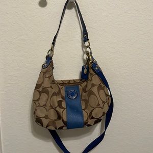 Coach 👜 Handbag !